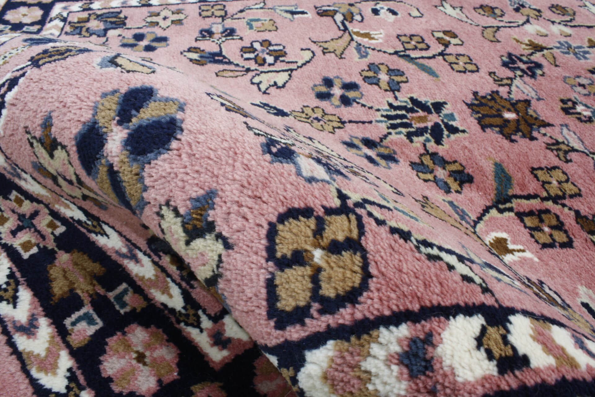 Bidjar Exclusive