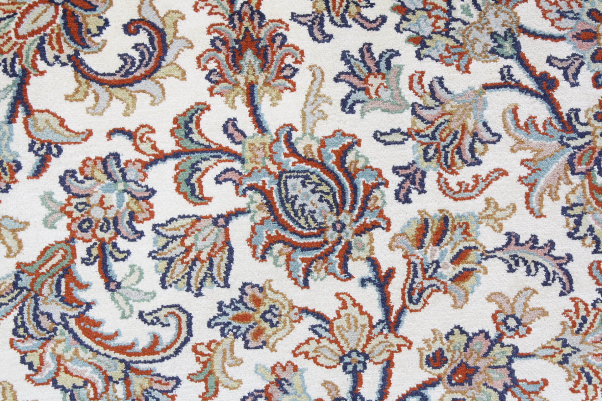 Kashmir Silk Exclusive
