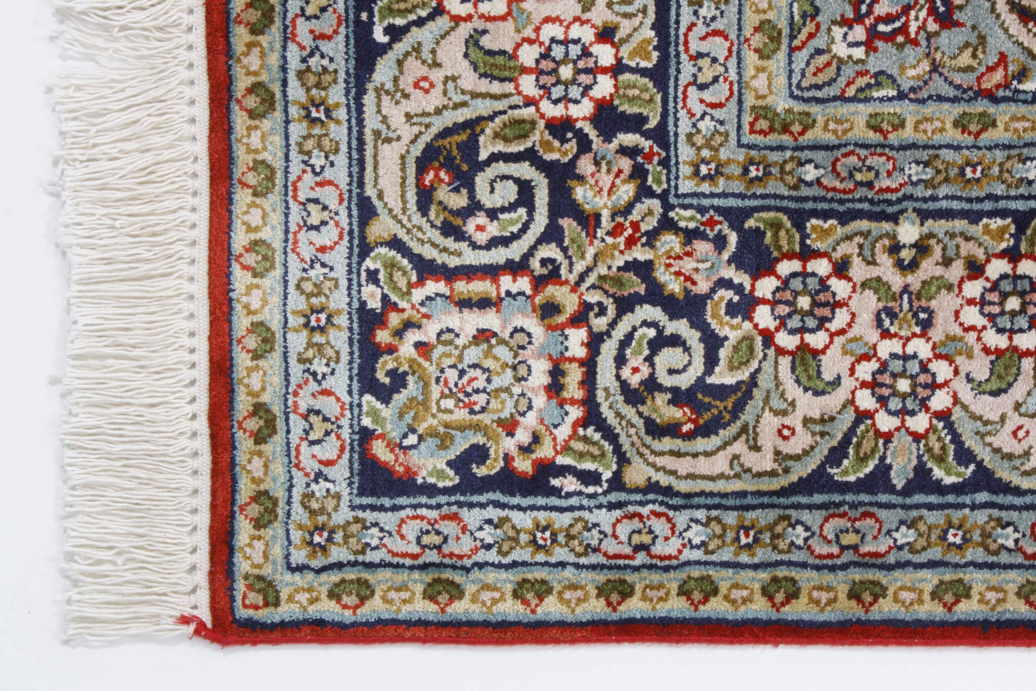 Kashmir Silk Exclusive