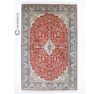 Kashmir Silk Exclusive