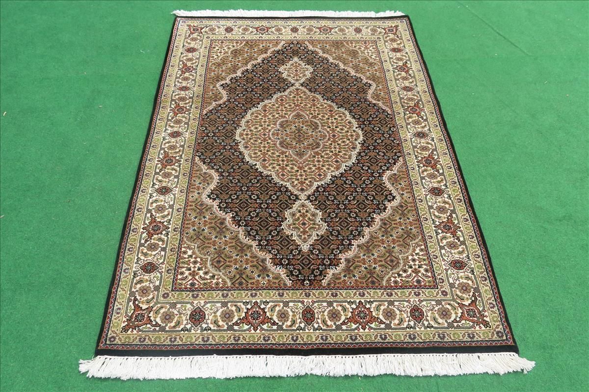 Oriental rug Mahi Exclusive