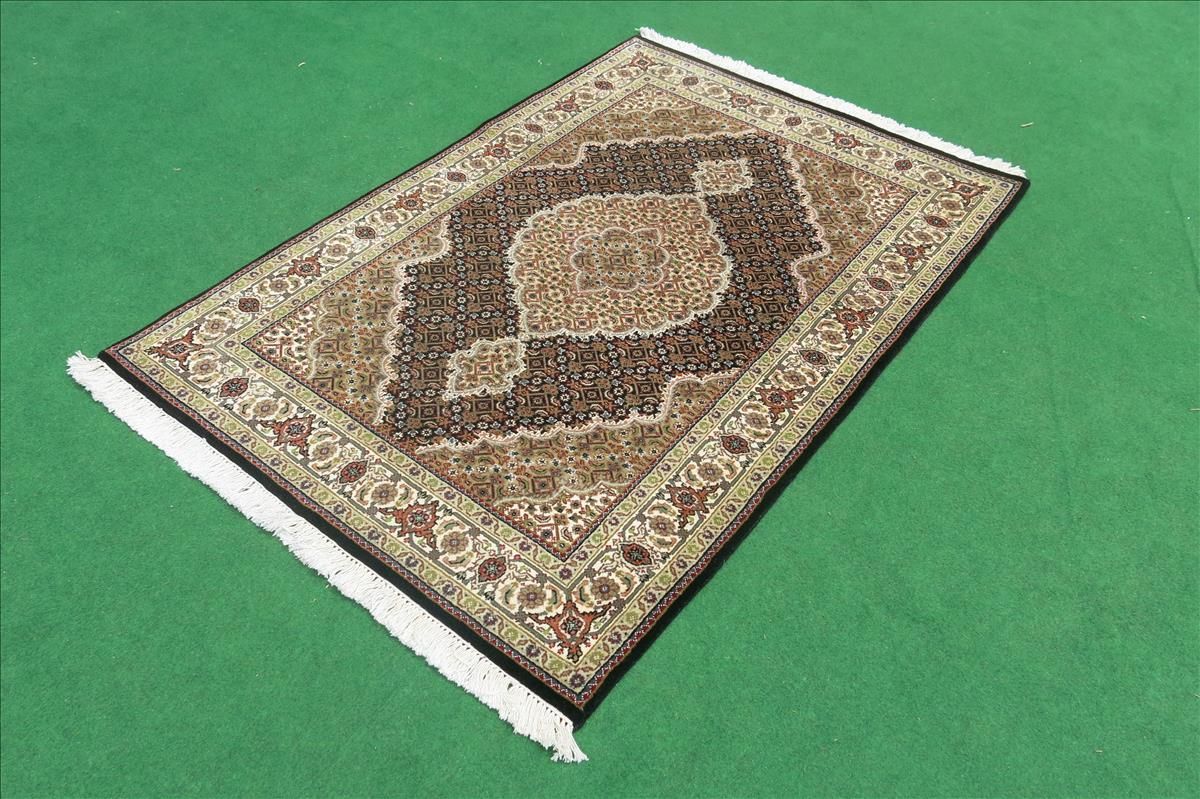 Oriental rug Mahi Exclusive