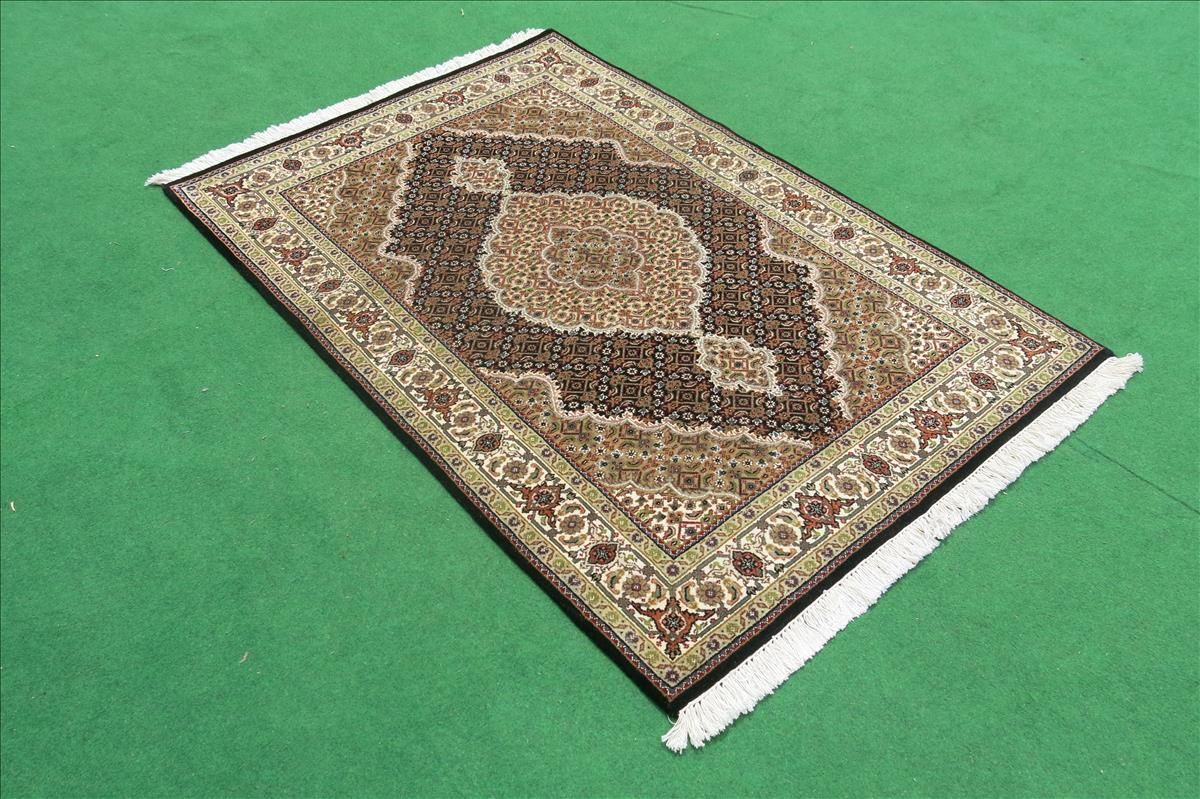 Oriental rug Mahi Exclusive