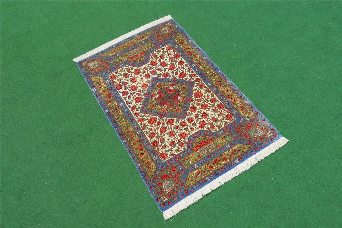 Oriental rug Ghom Silk Royal