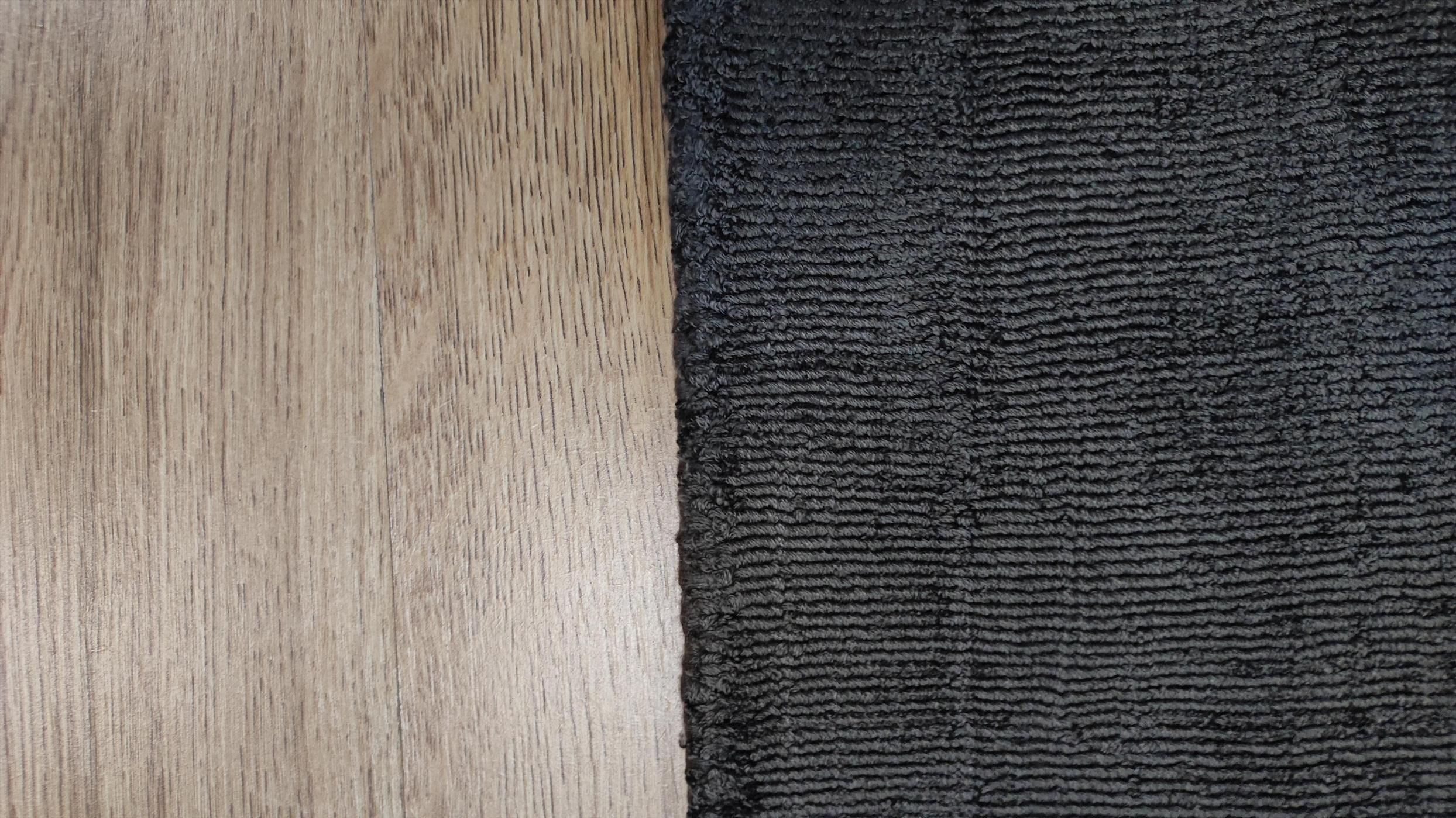 Moderner Teppich Garous Tuft