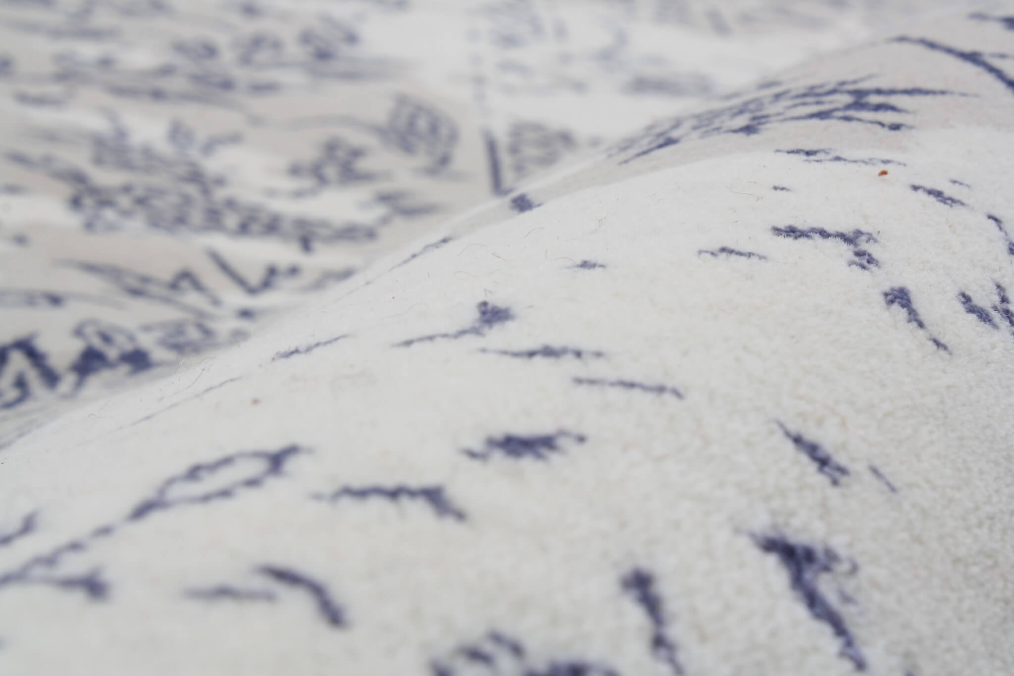 Moderner Teppich Ikat Exklusiv