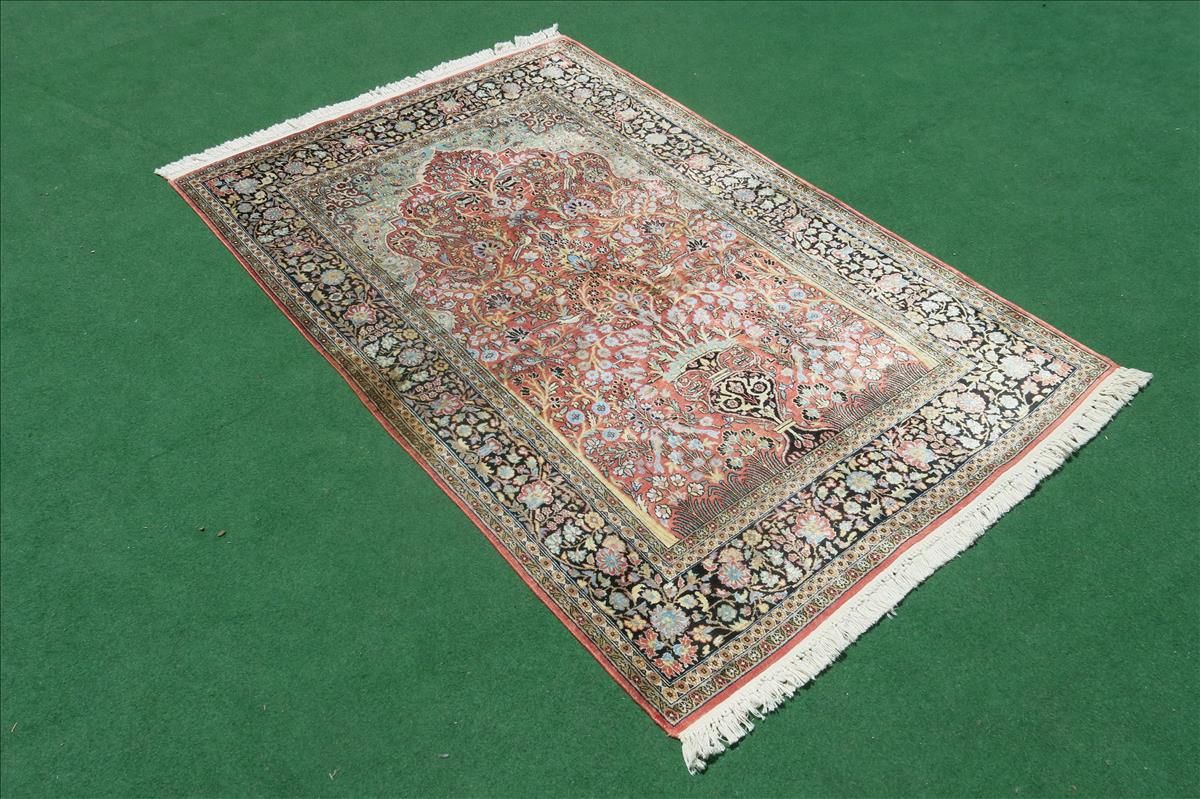 Oriental rug Kashmir Silk Royal