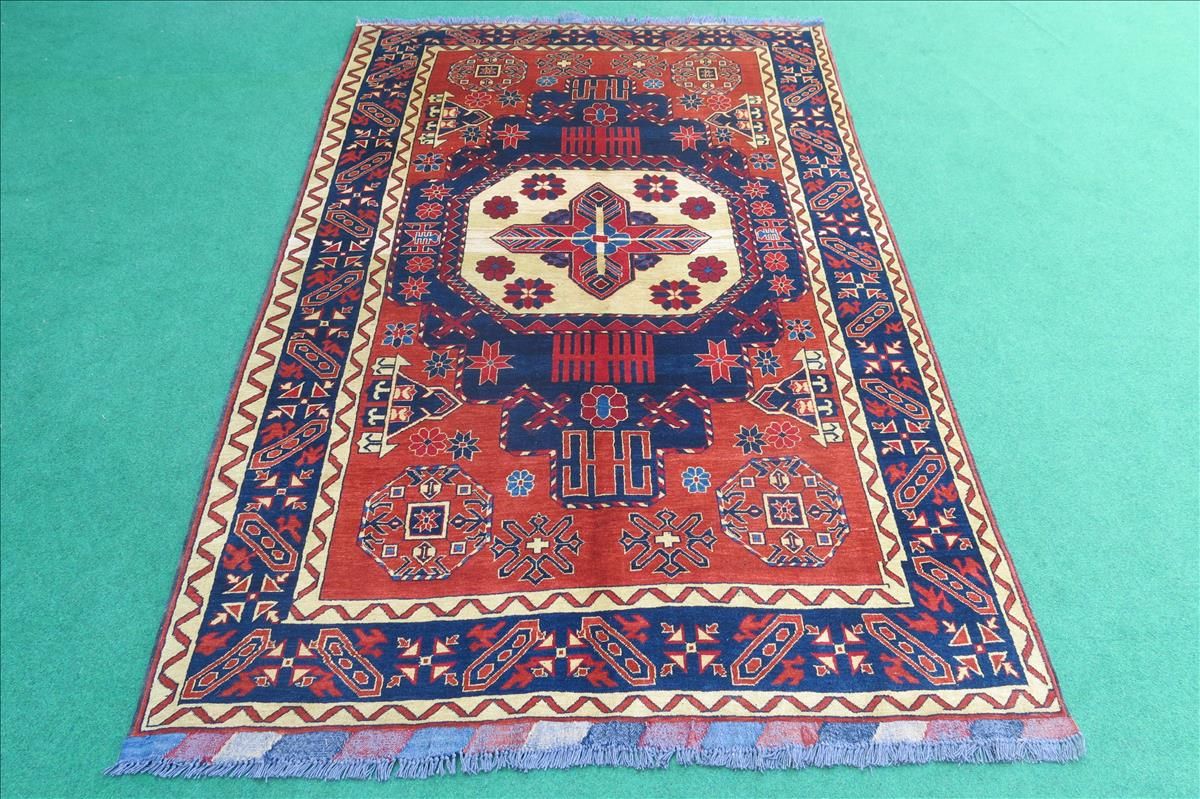 Oriental rug Hatchlu Exclusive
