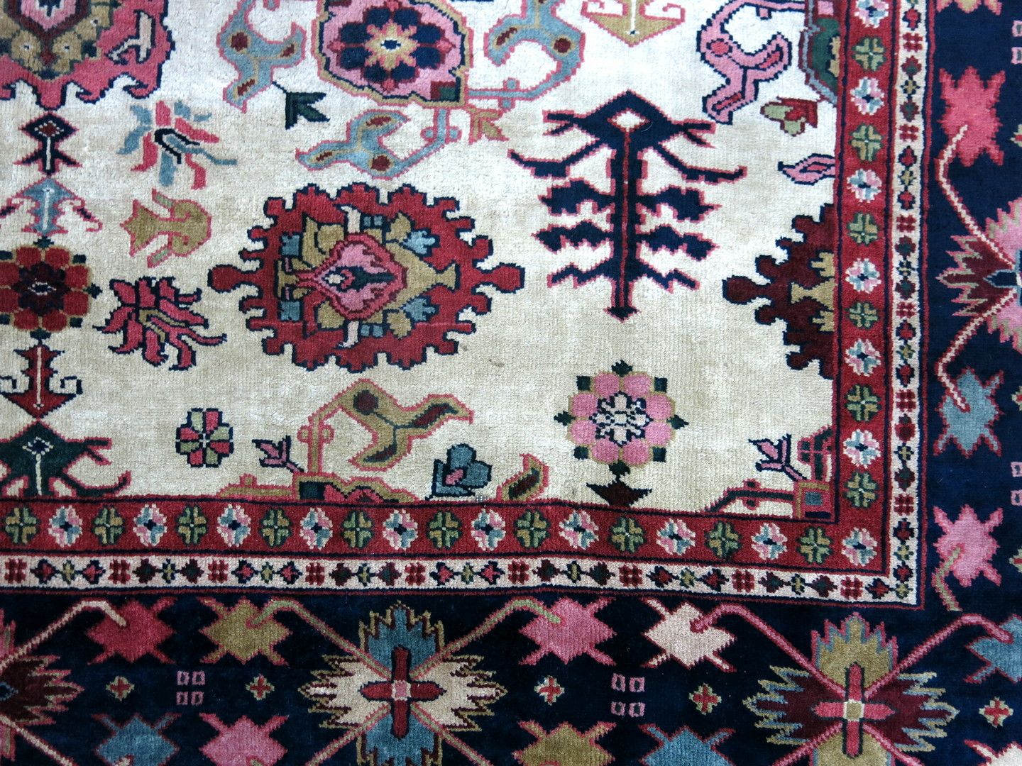 Oriental rug Keshan White Exclusive