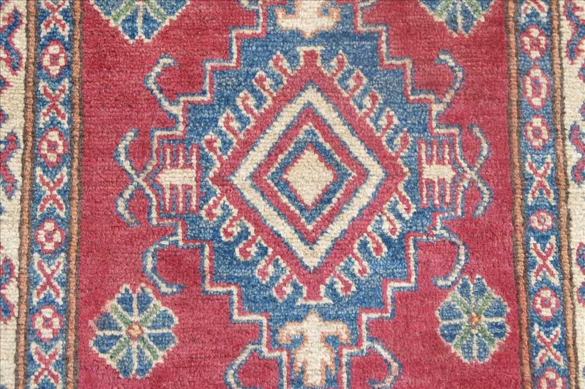 Oriental rug Kazak