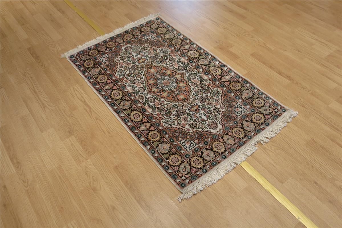 Oriental rug Ghom Super