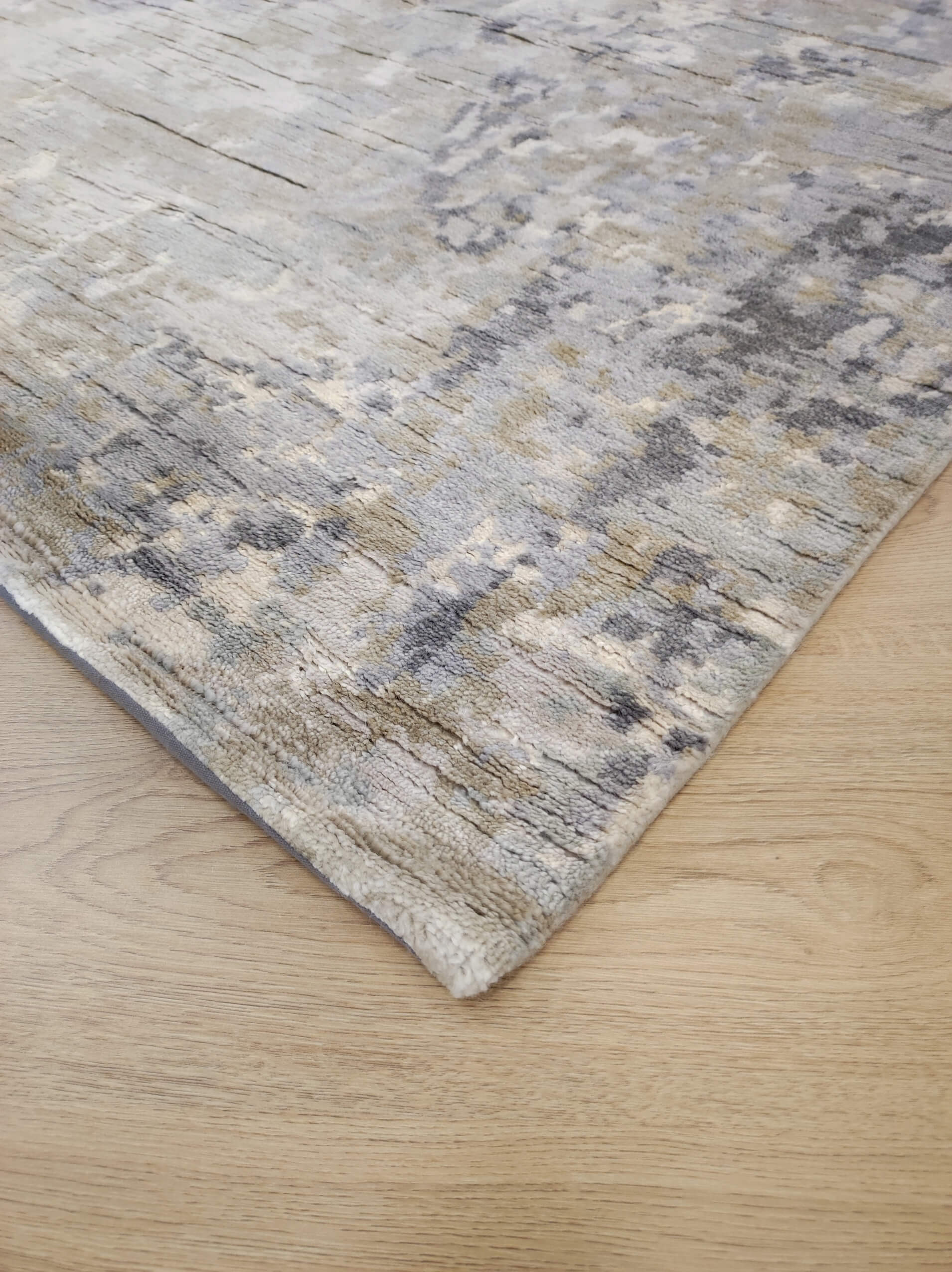 Moderner Teppich Ikat Royal