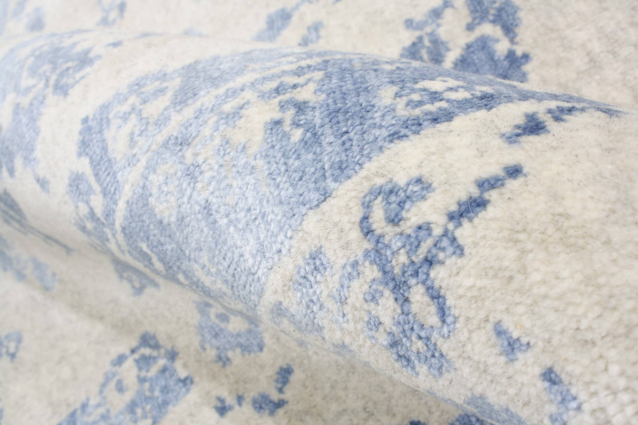 Moderner Teppich Ikat Royal