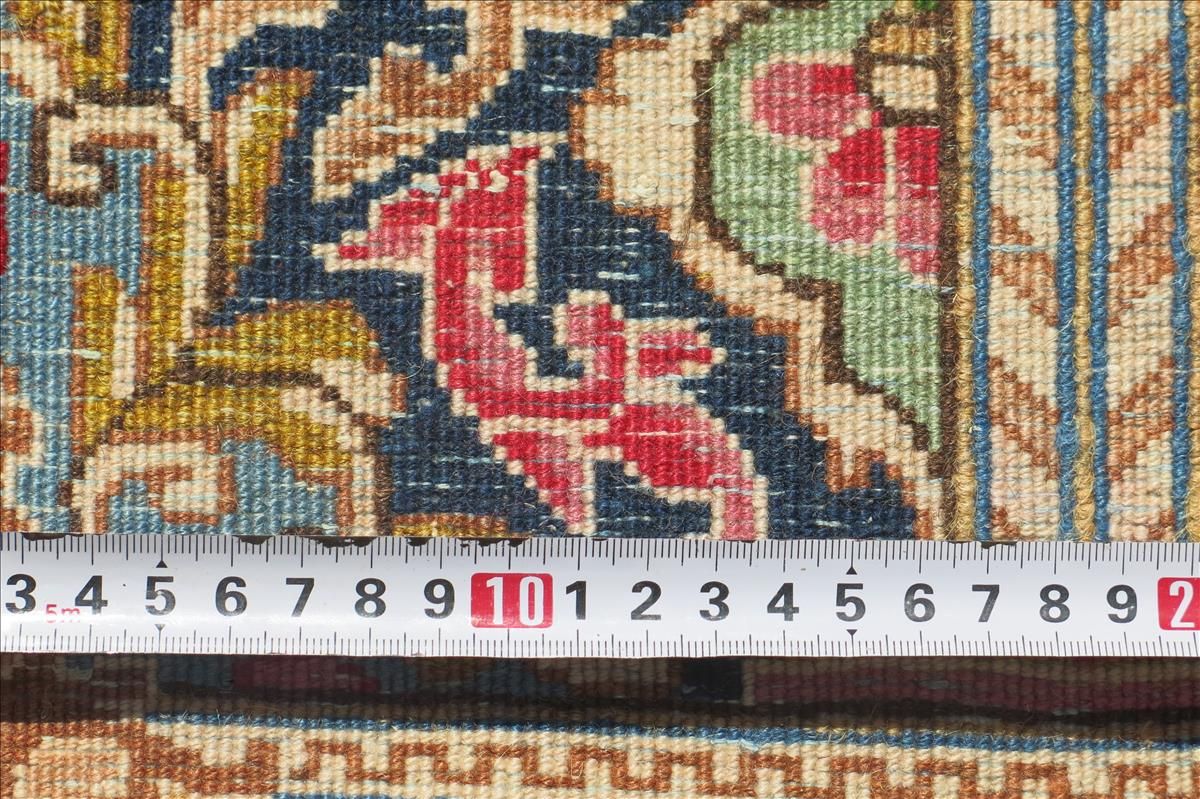 Oriental rug Kerman
