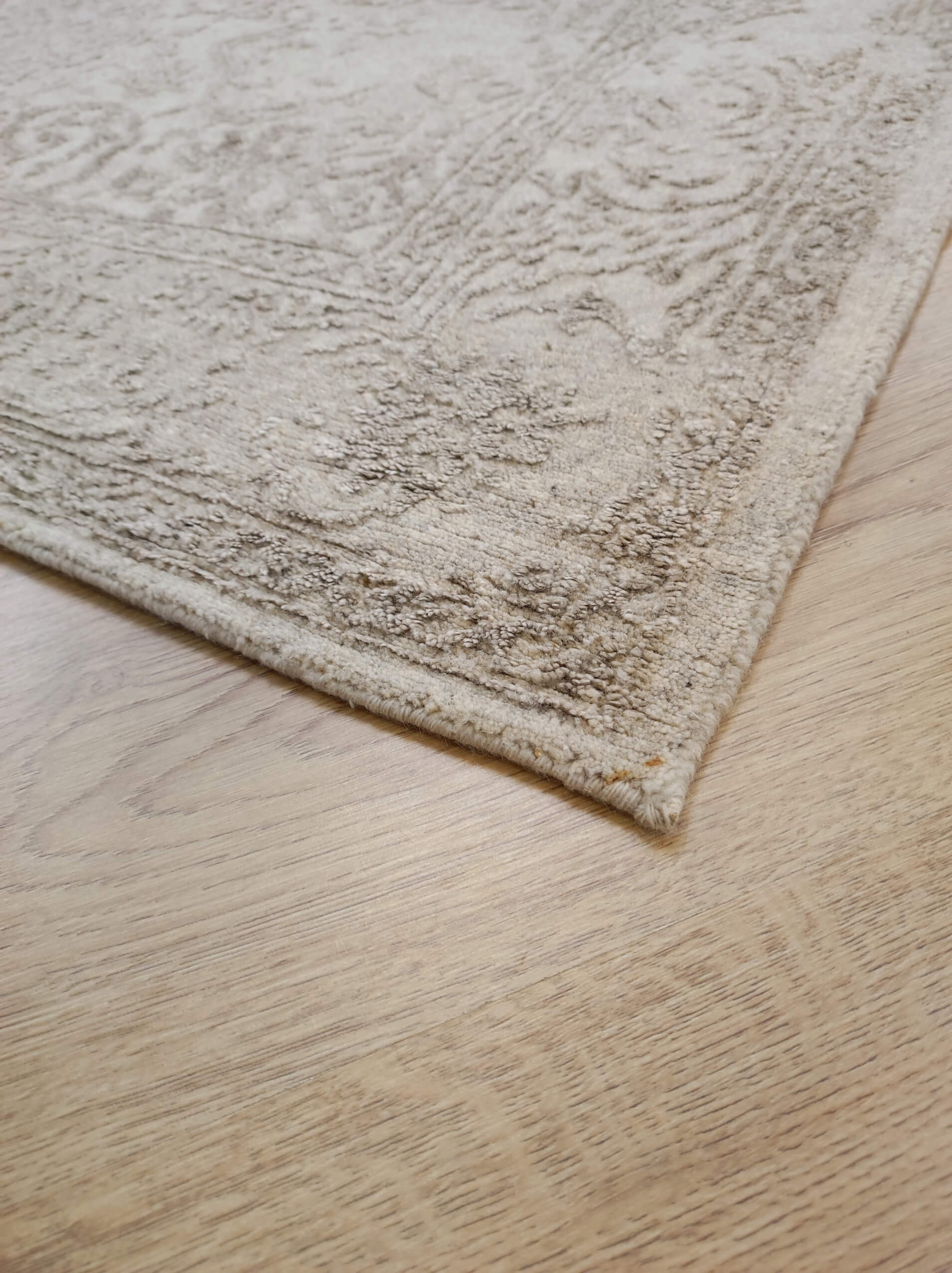 Moderner Teppich Ikat Exklusiv
