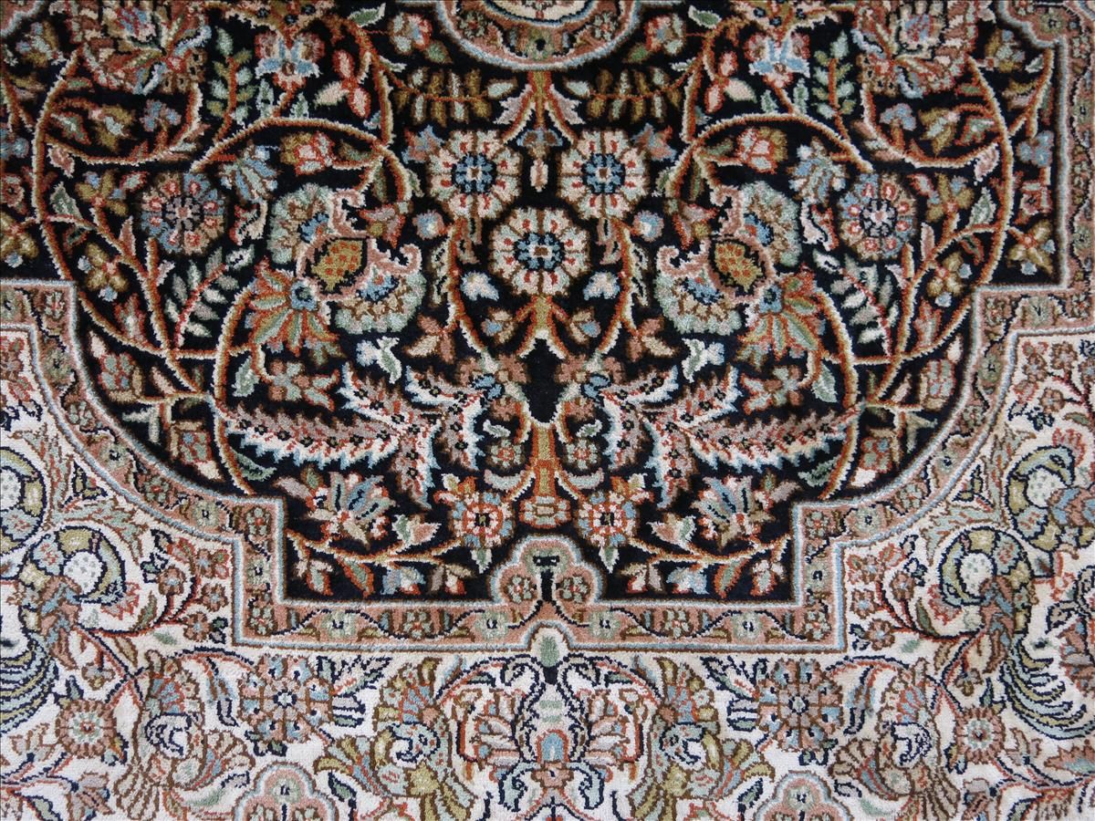 Kashmir-Seiden-Orientteppich Exklusiv