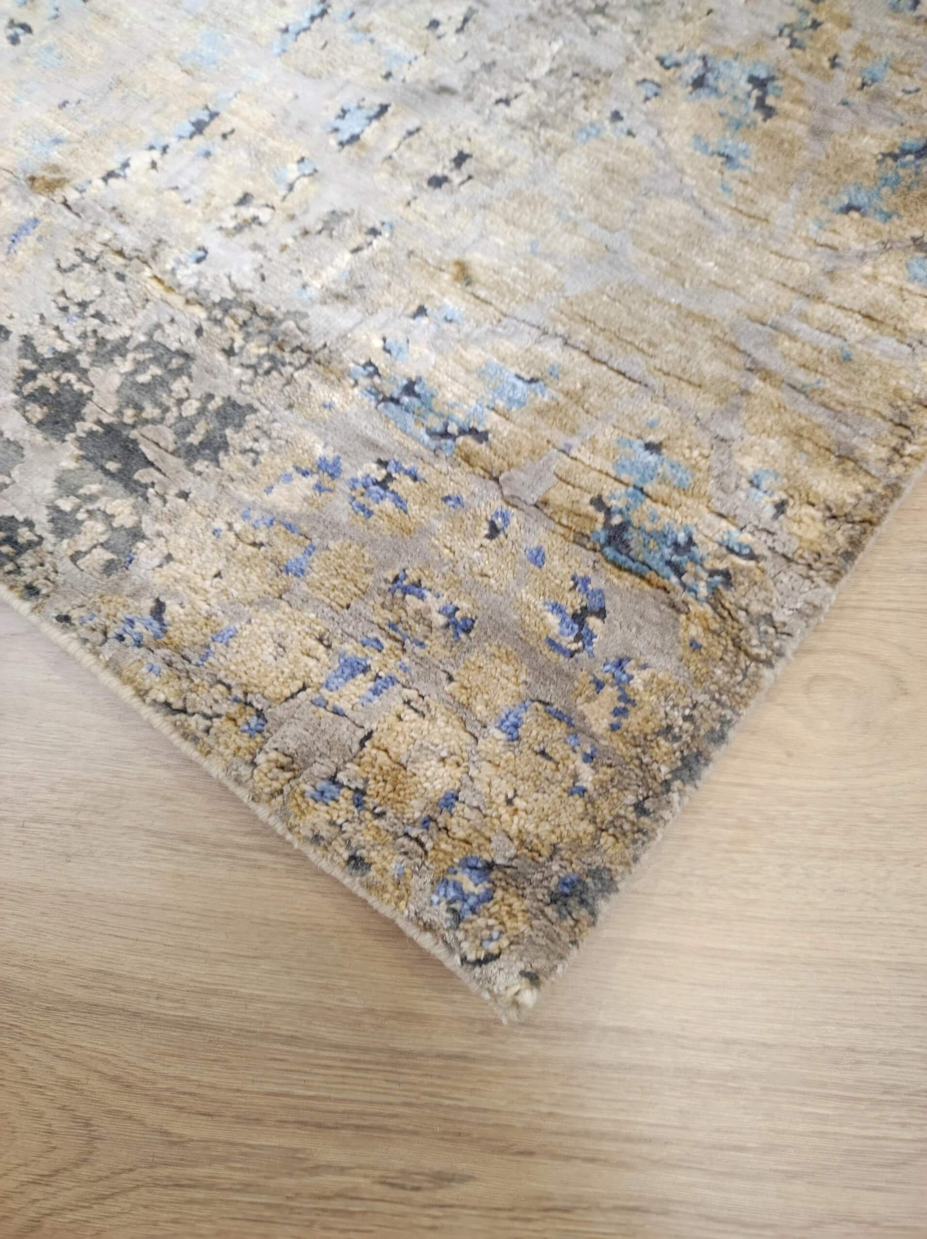 Moderner Teppich Ikat Royal