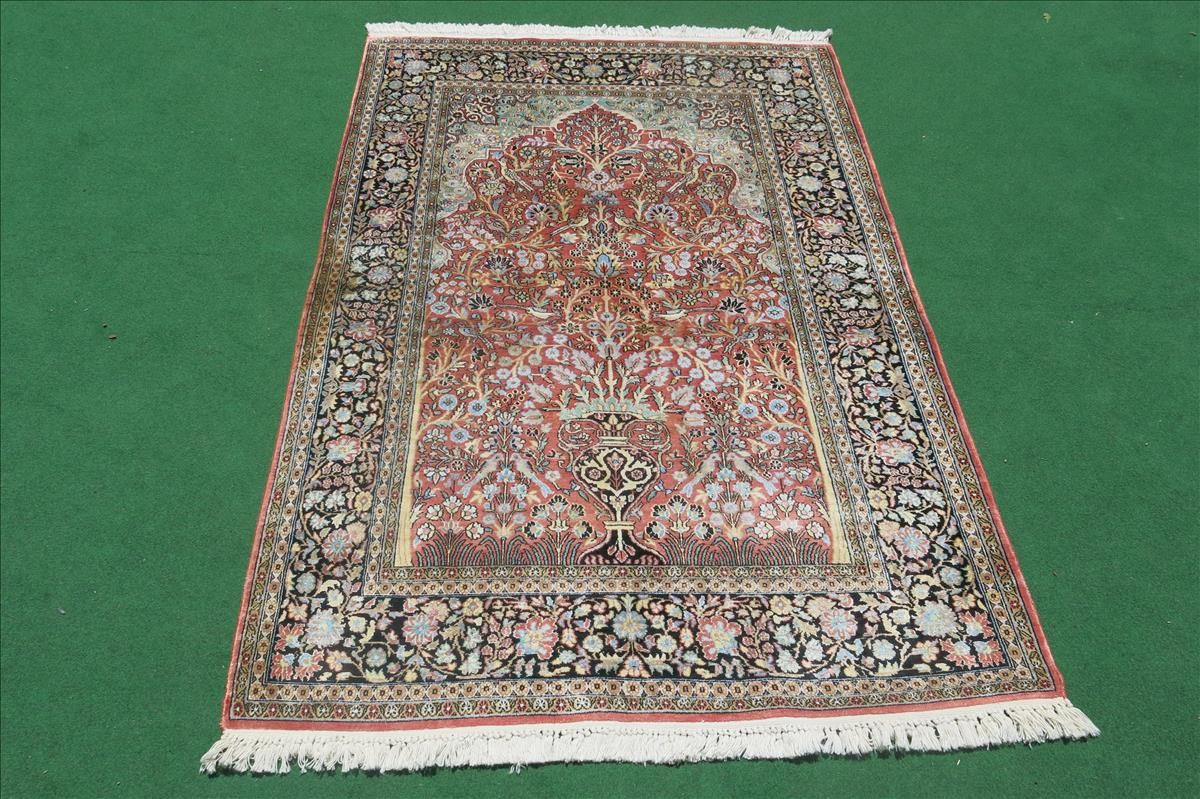Oriental rug Kashmir Silk Royal
