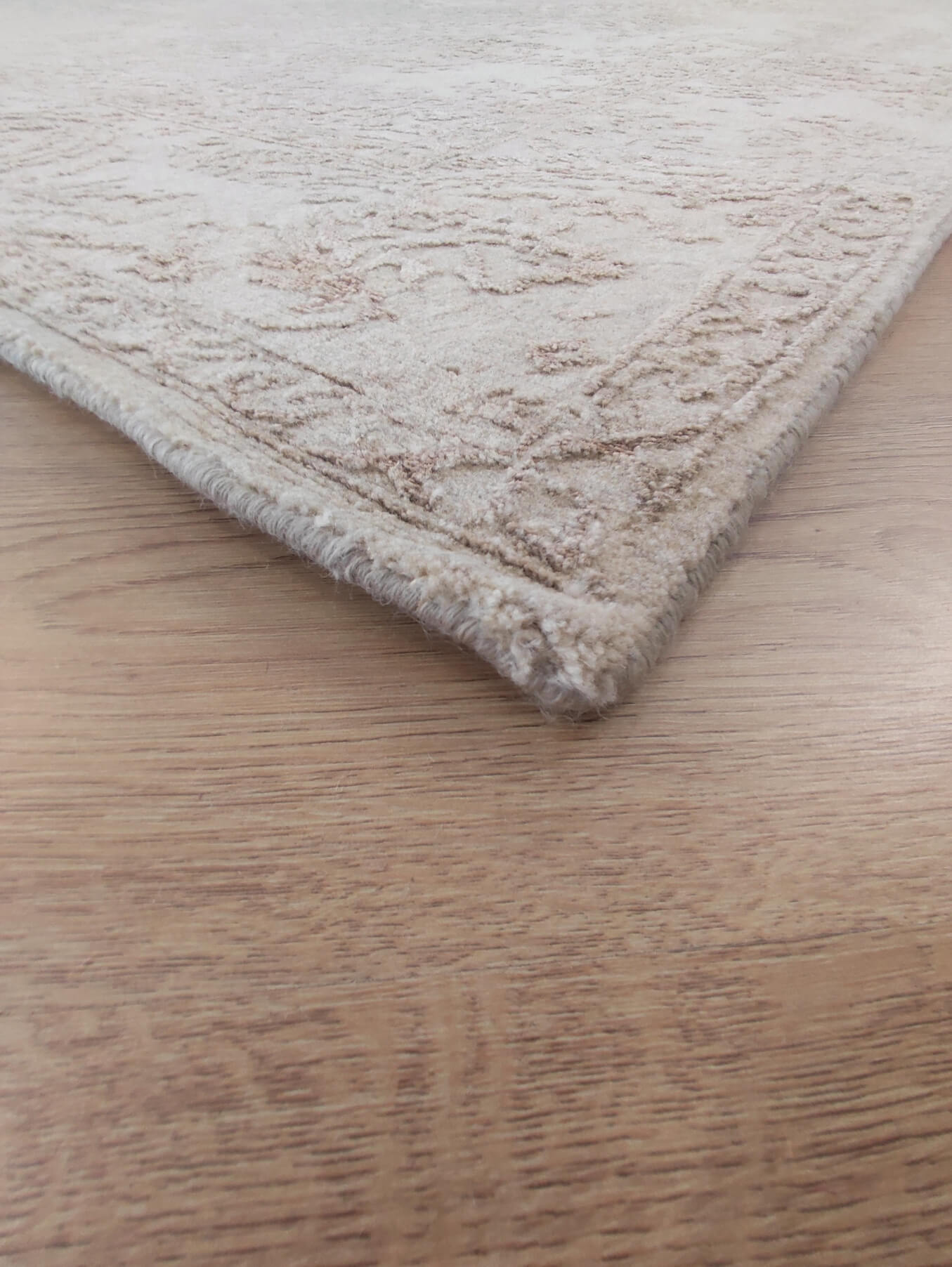 Moderner Teppich Ikat Exklusiv
