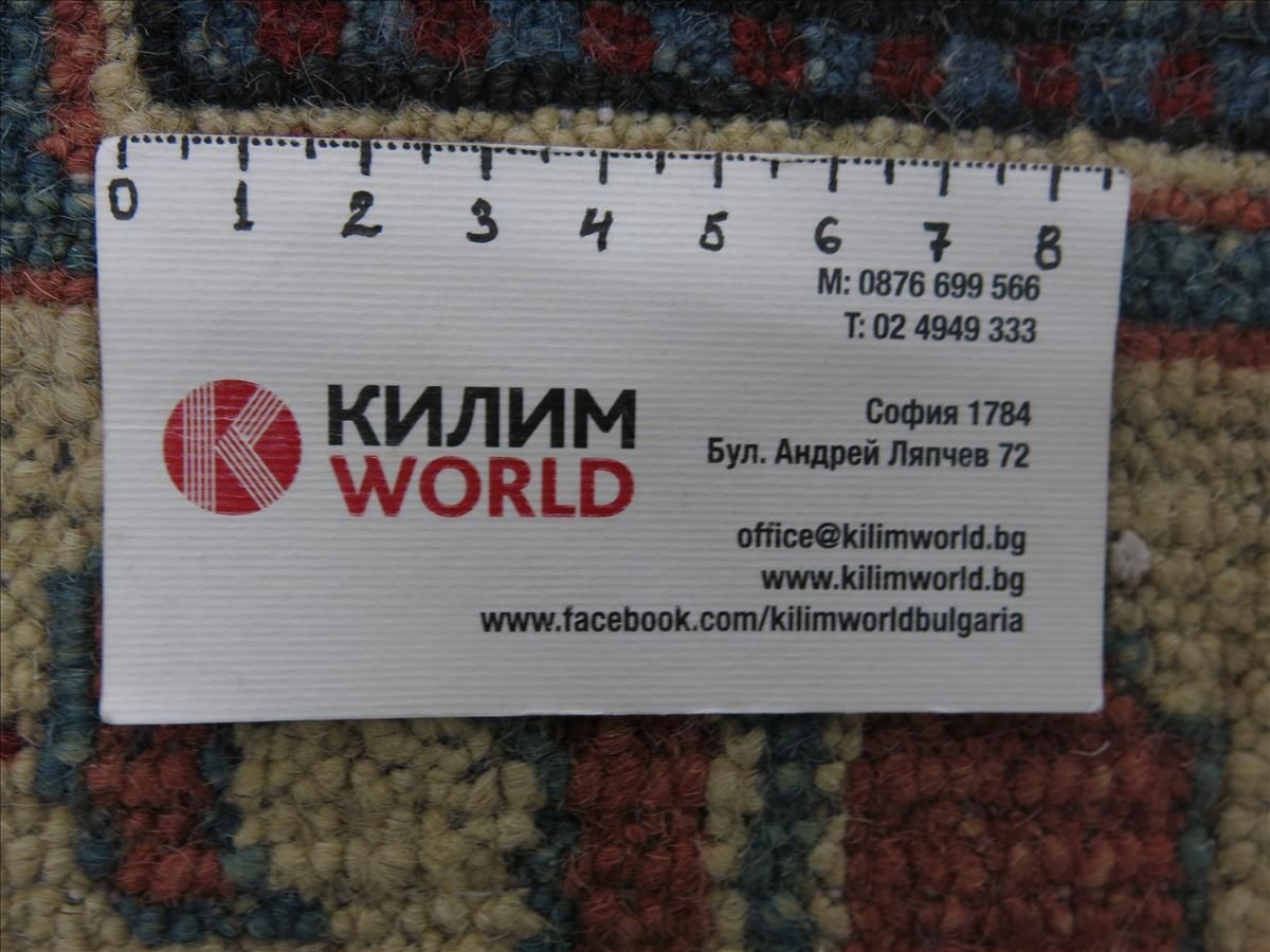 Oriental rug Kazak