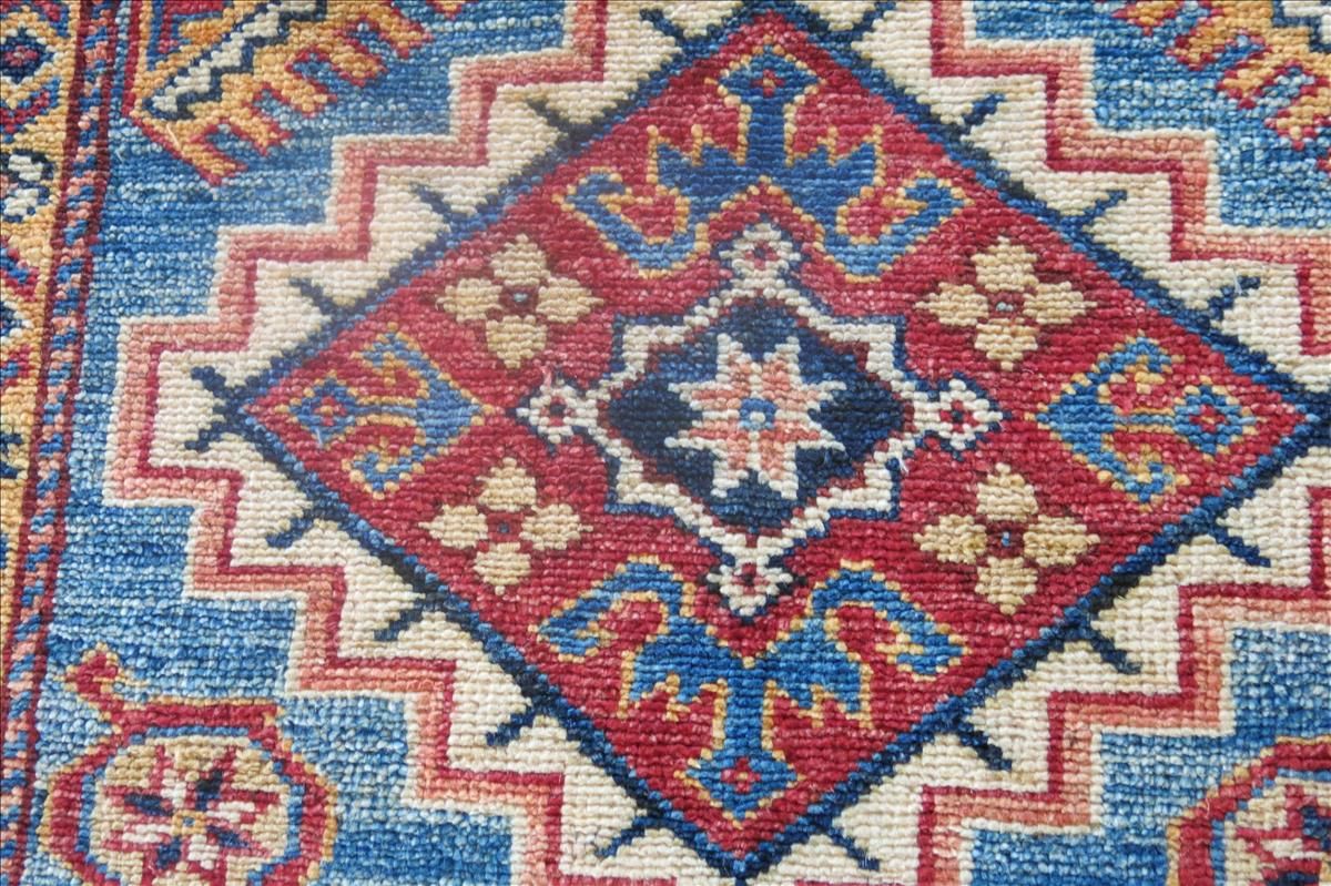 Oriental rug Kazak Exclusive