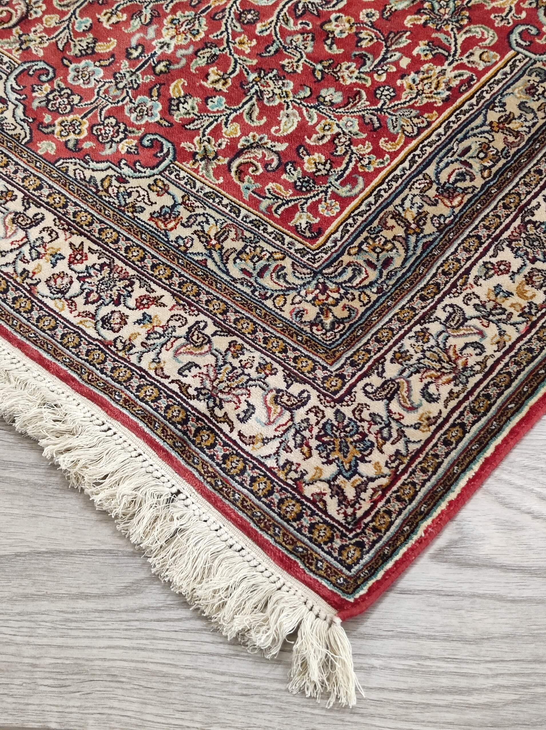 Oriental rug Kashmir Silk Royal