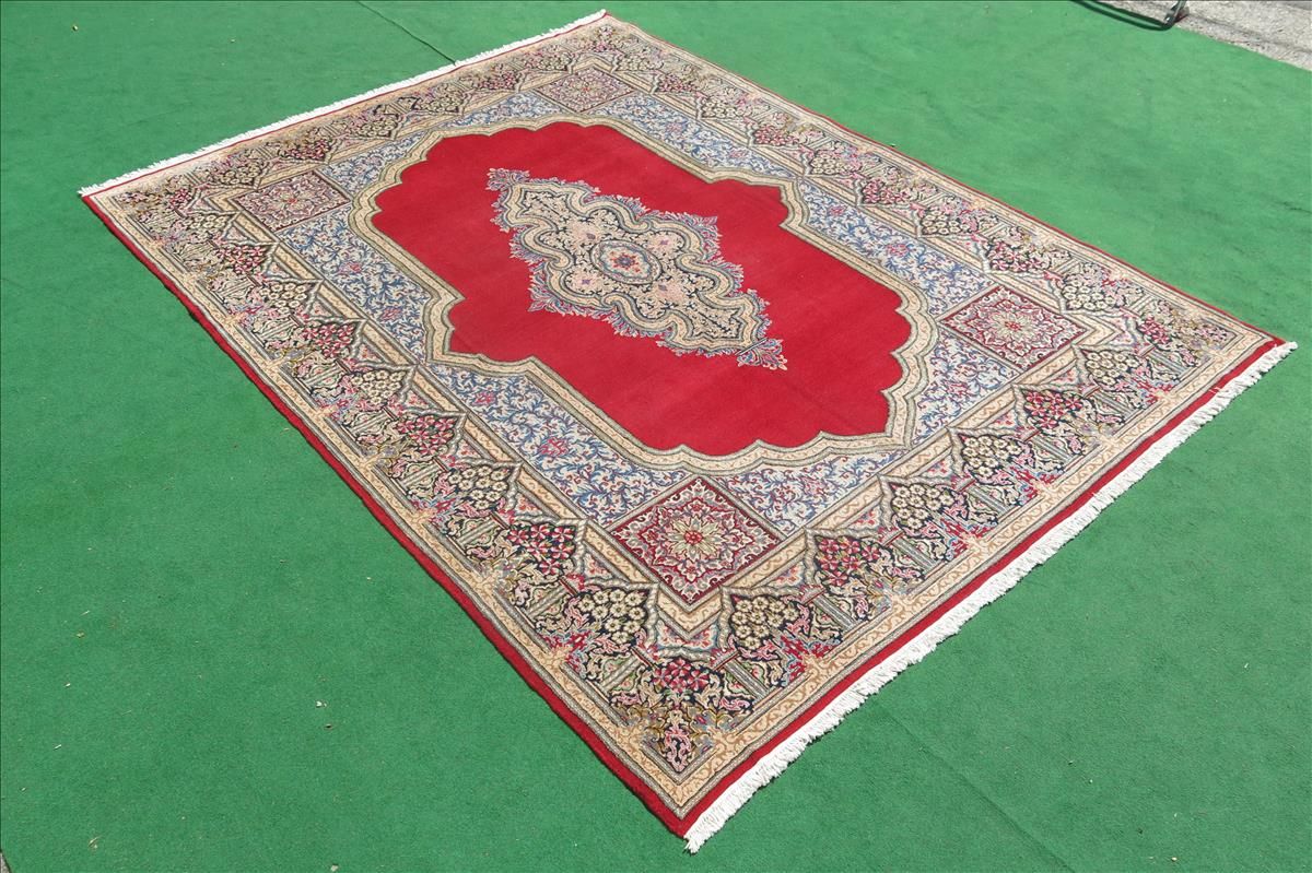 Oriental rug Kerman
