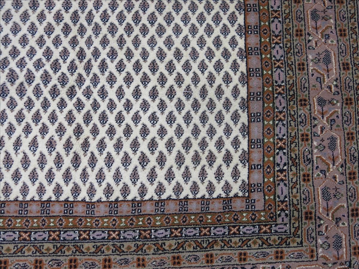 Oriental rug Mir