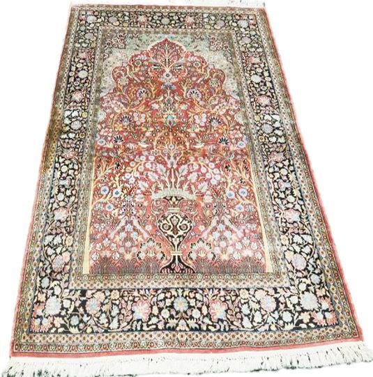 Oriental rug Kashmir Silk Royal