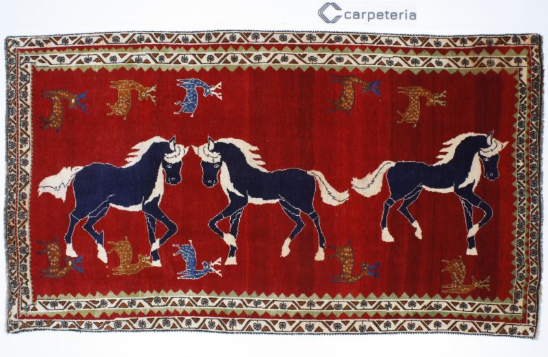 Persian rug Shiraz Figural